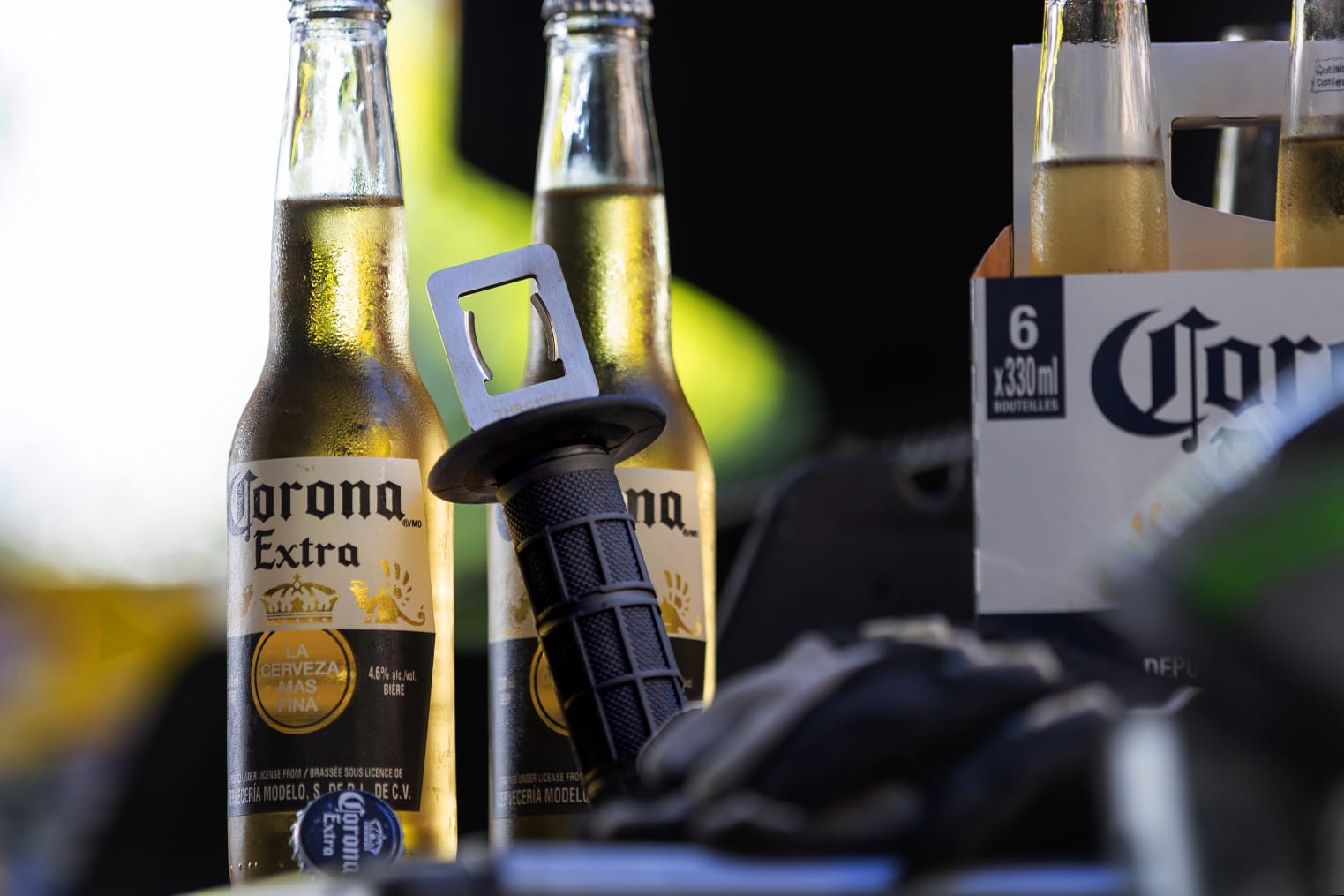 The mates will love the ease of Throttle Opener!